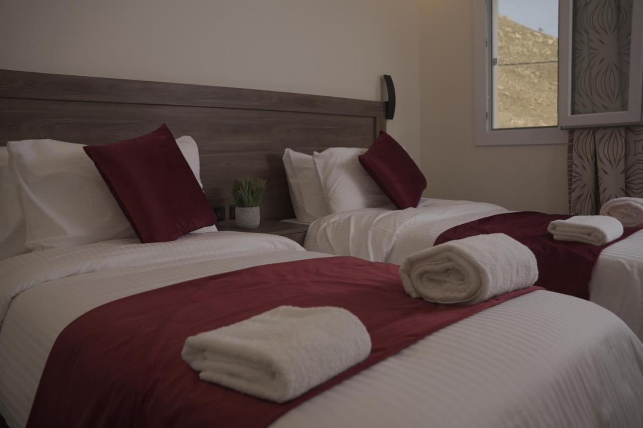 Petra Passion Inn Aţ Ţayyibah Екстериор снимка